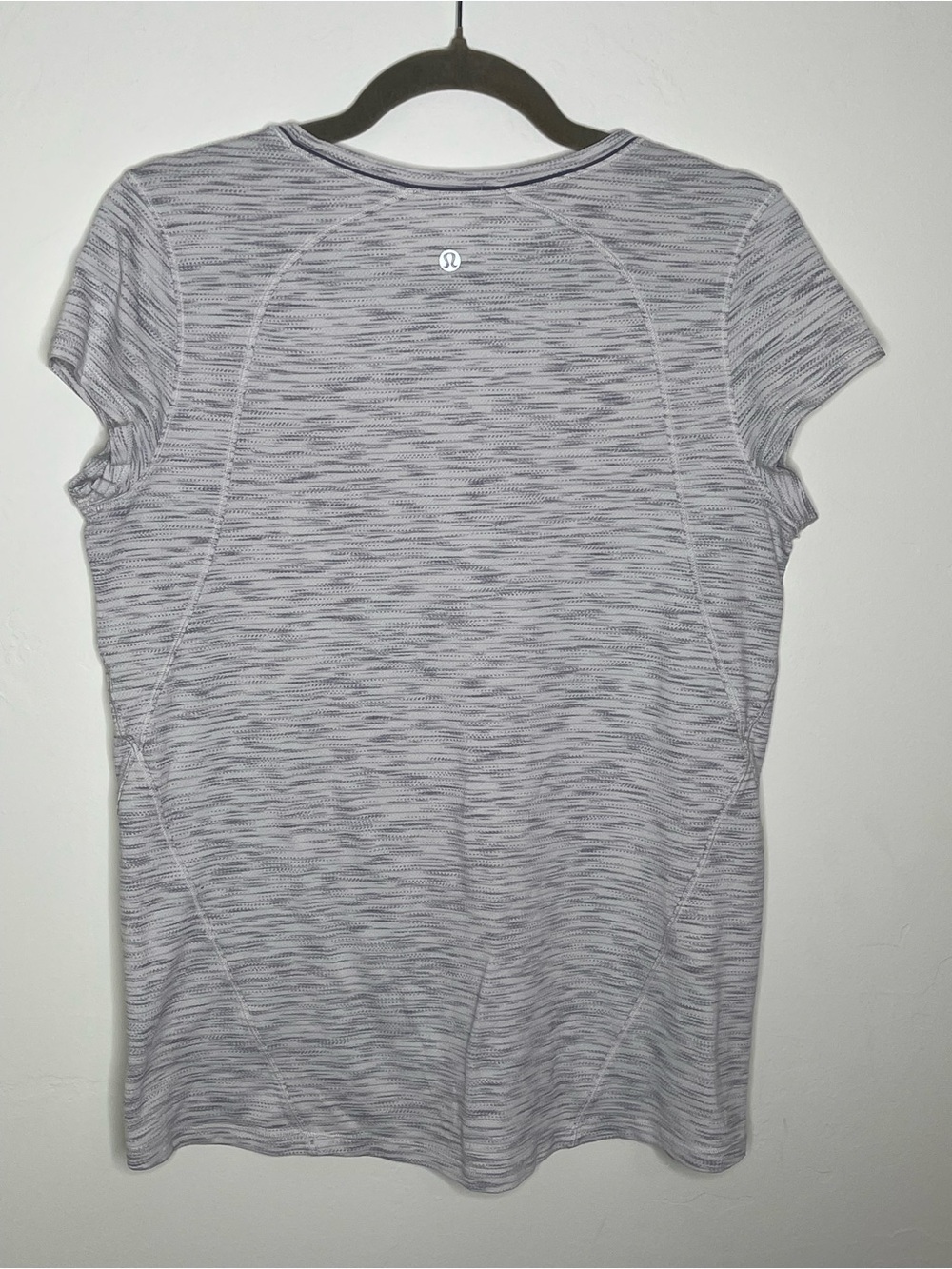 Lululemon Gray Space Dye Performance Running Tee Estimated Size 10 - Picture 7 of 7